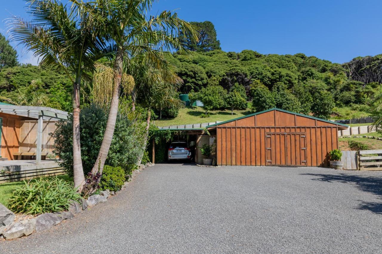 Aotea Lodge Great Barrier Tryphena Exterior photo